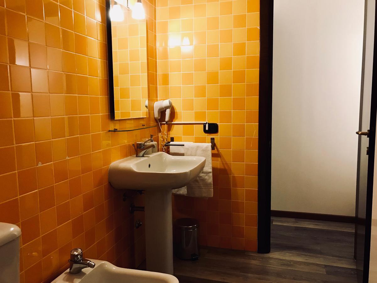 Alla Galleria B&B Верона Екстер'єр фото